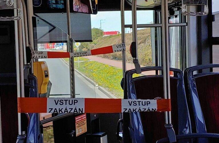 Kraj zmírňuje regulační opatření v dopravě, jízdenky bude možno kupovat u řidiče