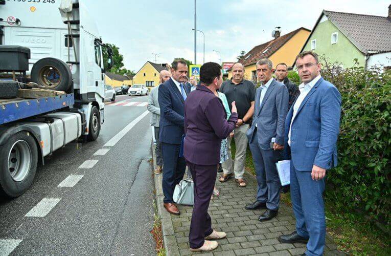 ŘSD opravuje most přes trať, hlavní tah do Rakouska čekají uzavírky