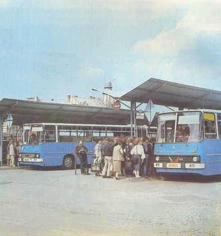 Starý-autobusák