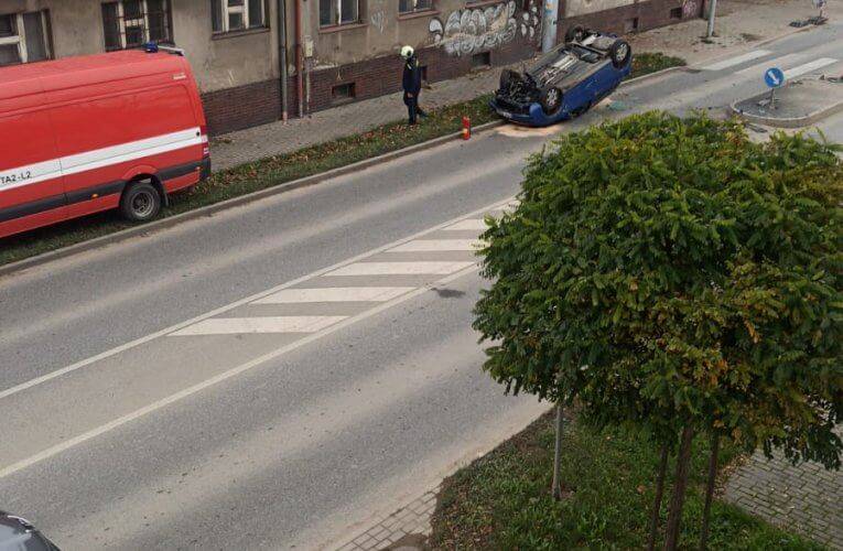 Dopravní nehoda na Dobrovodské ulici