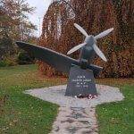 pomnik letadlo posta