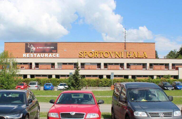 Nový parkovací dům bude stát Na Dlouhé louce