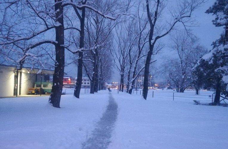 Písek na zimní posyp bude opět k dispozici zdarma