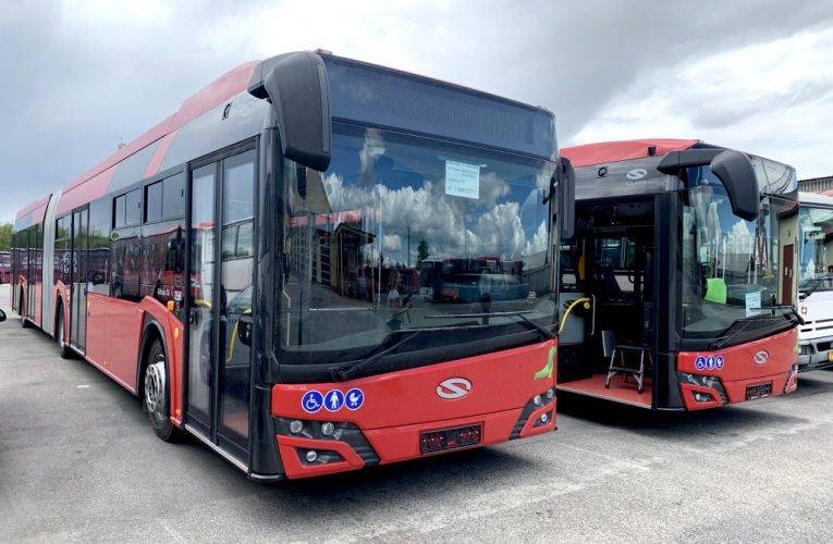 Dopravní podnik přivítal nové nízkopodlažní vozy Solaris. Celkem bude devět nových vozů