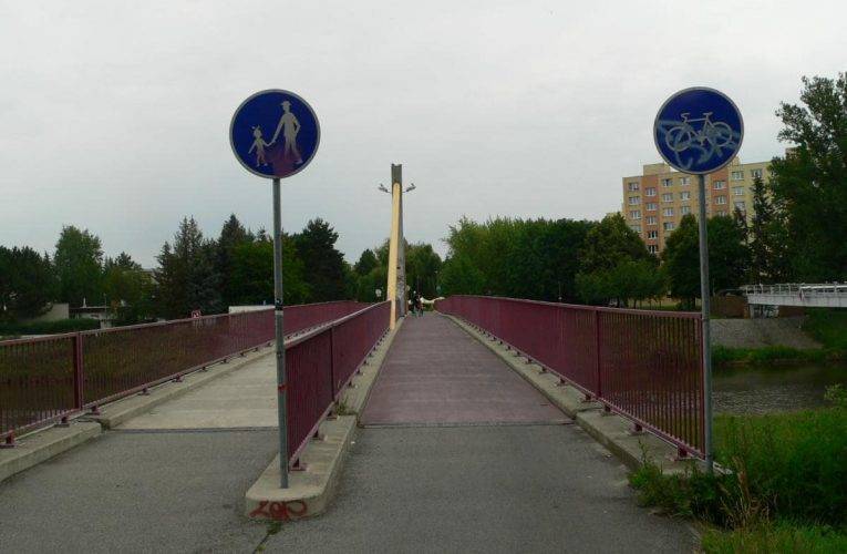 Lávka přes Vltavu se začne opravovat v pondělí 3. května