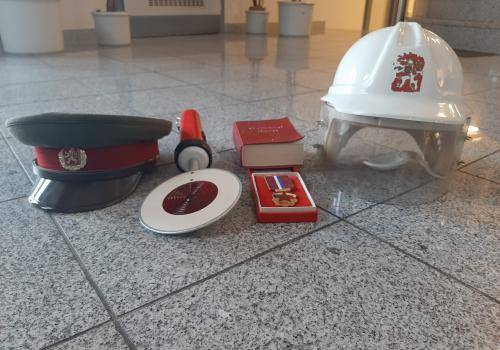 Historické četnické uniformy budou k vidění na radnici