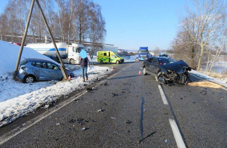 Nehoda u Hubenova uzavřela komunikaci