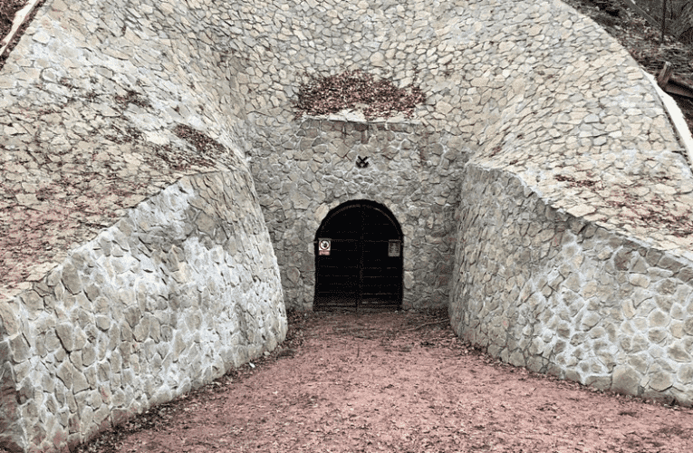 Bývalý kaolínový důl Orty chce Jihočeský kraj zpřístupnit