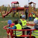 Štíři dětské hřiště 8-min