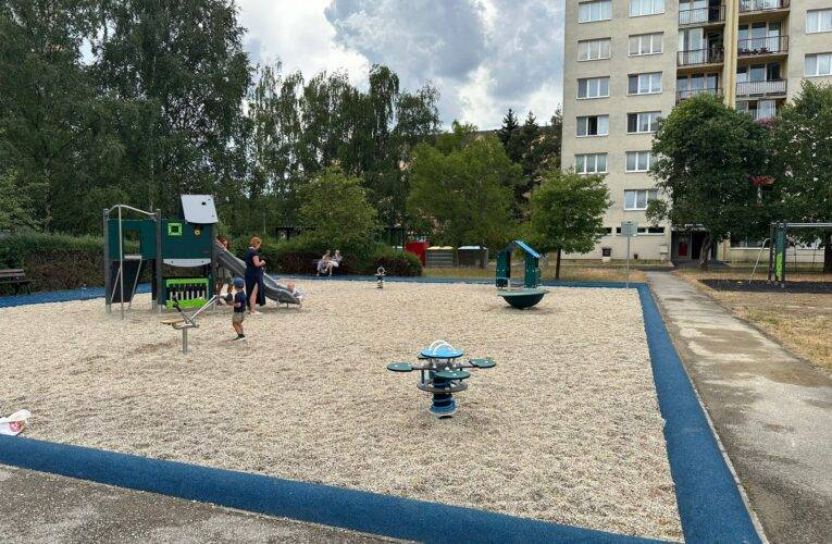 Na Vltavě se rozšířilo dětské hřiště