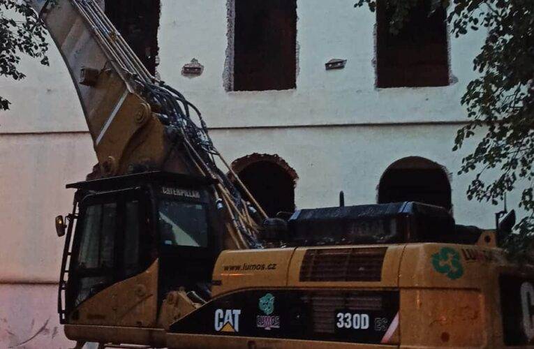 Bourací práce v KD Slavie začala v pátek