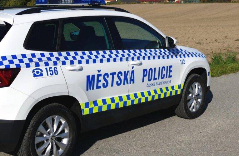 Cesta pro palivo skončila průšvihem. Městská policie odhalila řidiče pod vlivem.