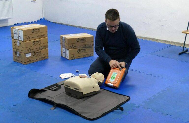 příruční defibrilátory mp 2-min