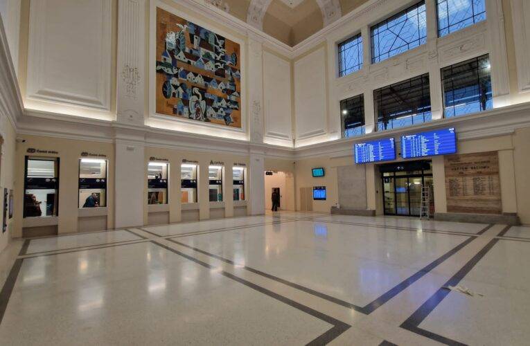 Nádraží v Českých Budějovicích je po rekonstrukci otevřené. Oprava vyšla na miliardu korun