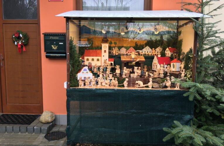 Vánoční soutěž o nejhezčí ulice lidi oslovila