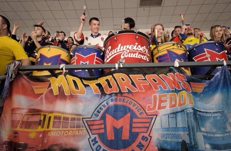 Motor neuvěřitelně vyrovnal sérii na 3:3 a náměstí se chystá na rozhodující zápas!