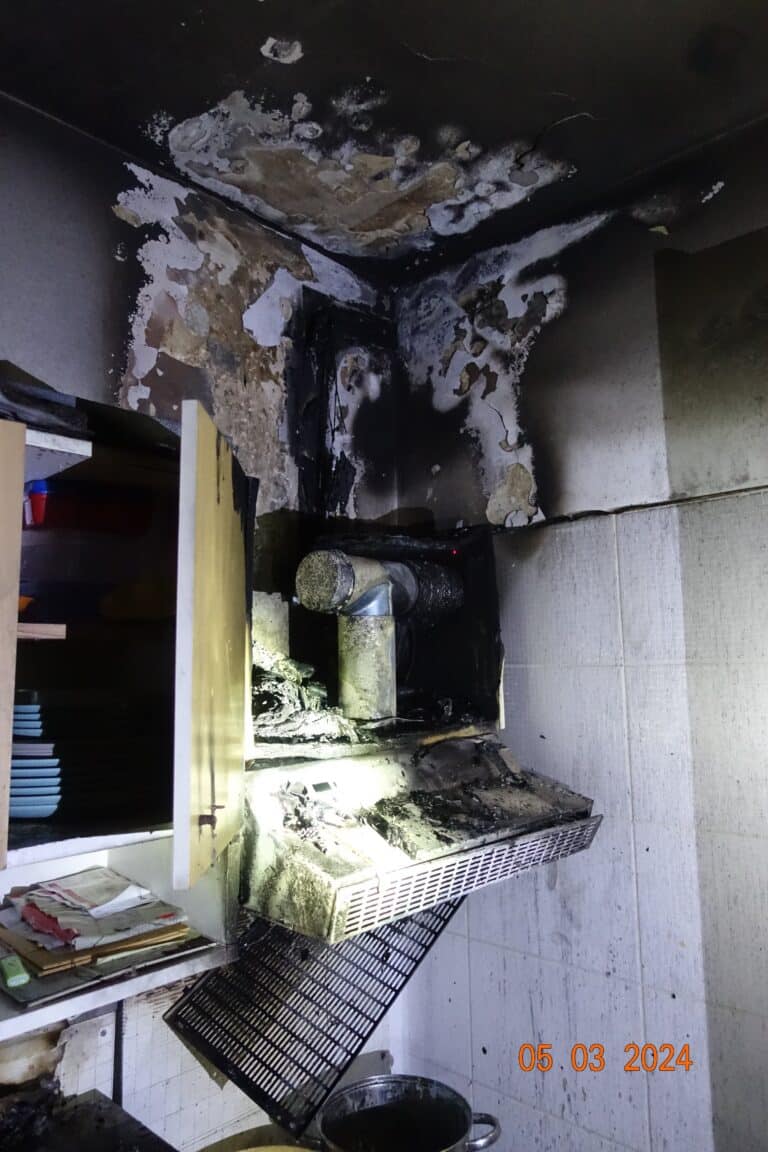 požár digestoře-min