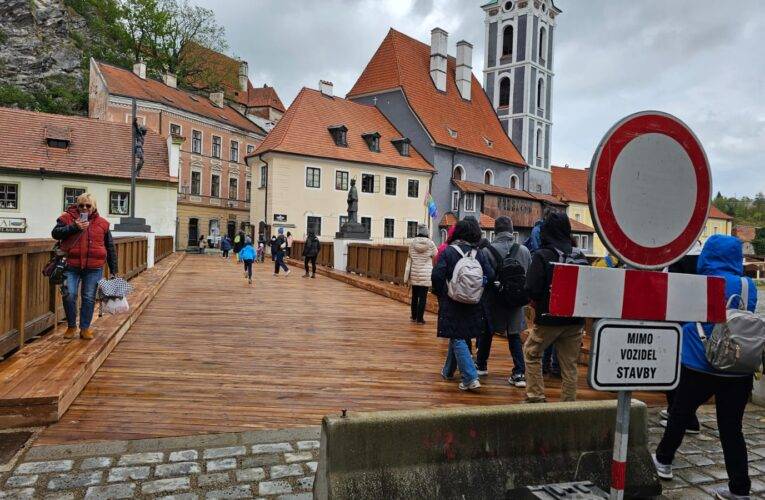 Lazebnický most v Českém Krumlově je otevřen pro pěší