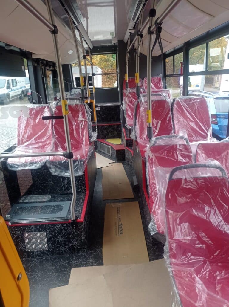 trolejbus Škoda 33Tr 4-min