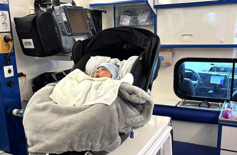 Nemocnice České Budějovice jako první v republice zajišťuje specializovaný transport malých kojenců pomocí systému pro komplexní resuscitační péči