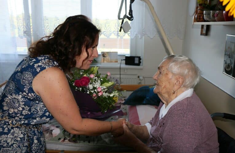 Paní Anna oslavila 103. narozeniny