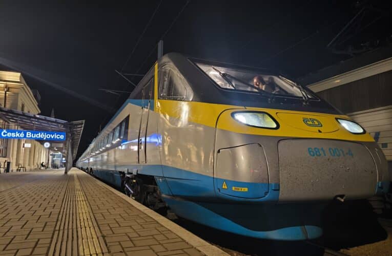 FOTOGALERIE: Do Český Budějovic dorazilo z Prahy Pendolino, které jelo v ČR poprvé 200 km/h