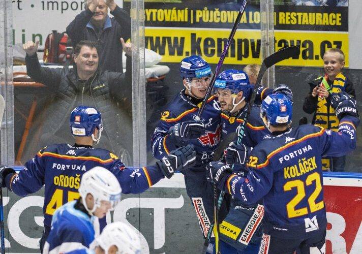 Motor uštědřil Kometě osmigólový debakl