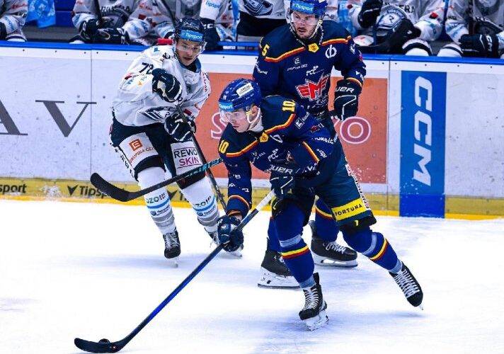 Motor porazil Vítkovice a vede tabulku extraligy