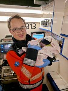 porod dona vasek hradec-min-min