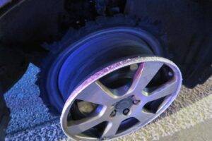 auto bez gumy cb 4-min