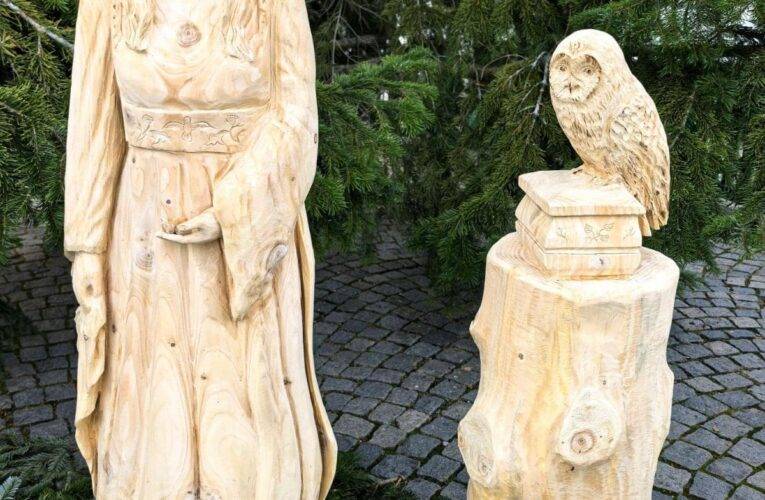 Slavnostní otevření Českobudějovického adventního městečka a odhalení sochy Popelky