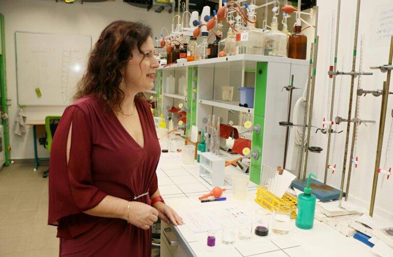 V Budějovicích hledají nejlepšího mladého chemika