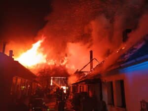 porar Dolní Slověnice