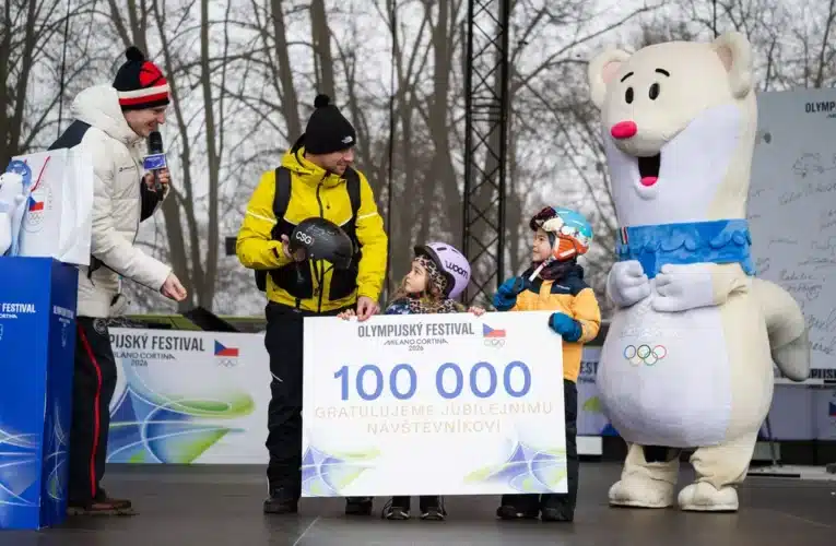 Návštěvník č. 100 000! Jubilant Olympijského festivalu zaplatil sto piv pro ostatní návštěvníky
