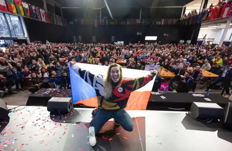 Stříbrná medaile v kapse. Šampionku Adamczykovou přívitali fanoušci na Olympijském festivalu