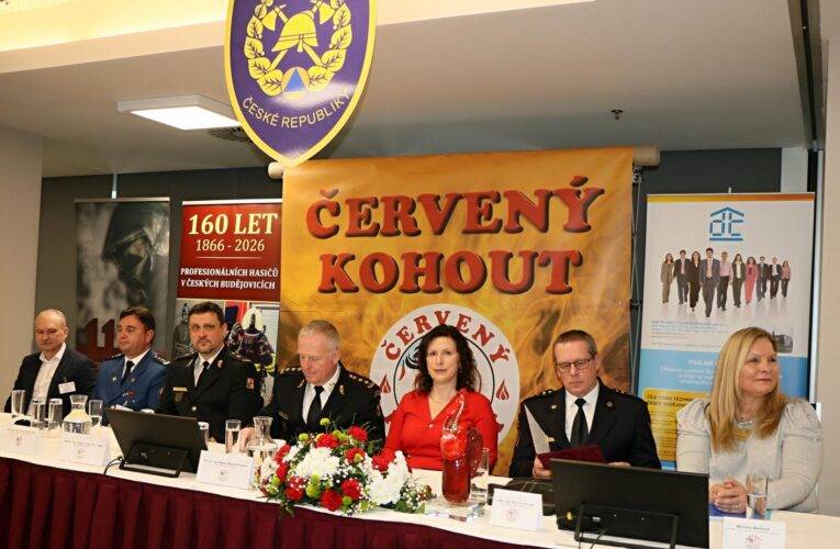 Účastníky konference Červený kohout pozdravila primátorka
