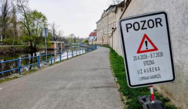 Nábřeží čeká oprava zdi, zábradlí a osvětlení