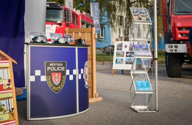 Českobudějovická městská policie se představila na Dni otevřených dveří střediska kolejových vozidel